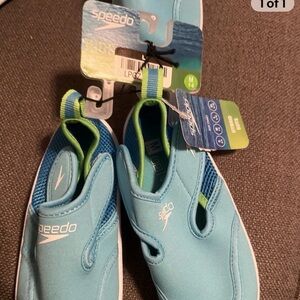 Speedo Kids Water Shoes - Light Blue and Lime kids size 7/8 size med
